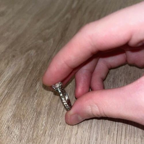 Swarovski ring size 55 like new, silver