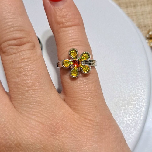 Rings like new, set of 6 pieces