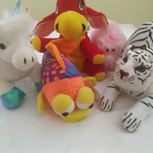 Stuffed animals new, pack of 5 pieces