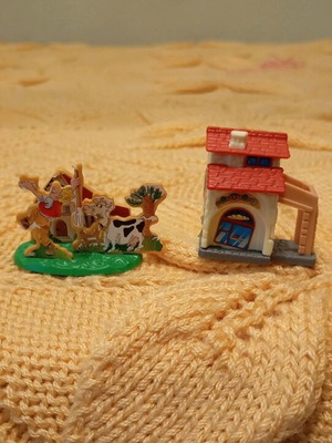 Kinder Surprise toys like new from the eggs
