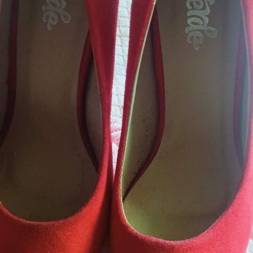Verde red velvet pumps size 37 like new