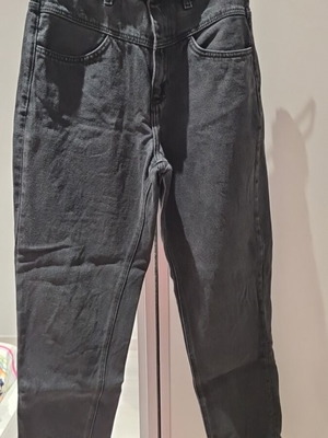 Mom jeans black Stradivarius like new, size 38