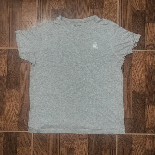 Admiral Grey T-Shirt Small like new