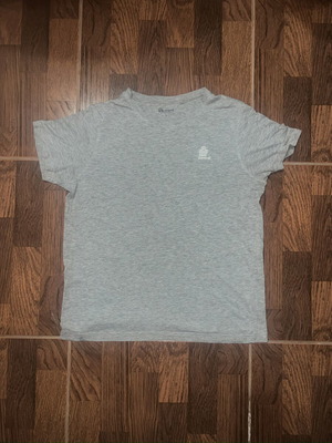 Admiral Grey T-Shirt Small like new