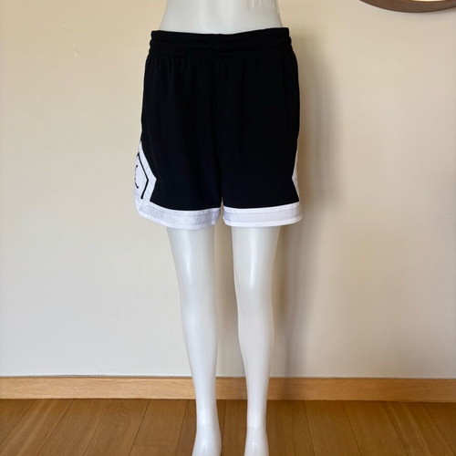 Jordan women's Diamond shorts like new, size L, black and white