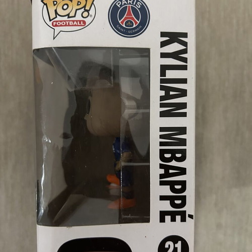 Kylian Mbappé Paris Saint-Germain vinyl figure