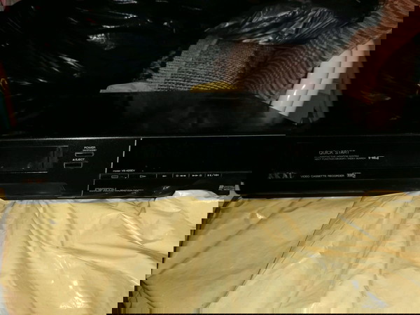 DVD AKAI VS-425EV