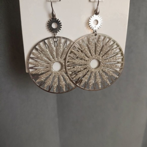 Loisir silver dangling earrings like new