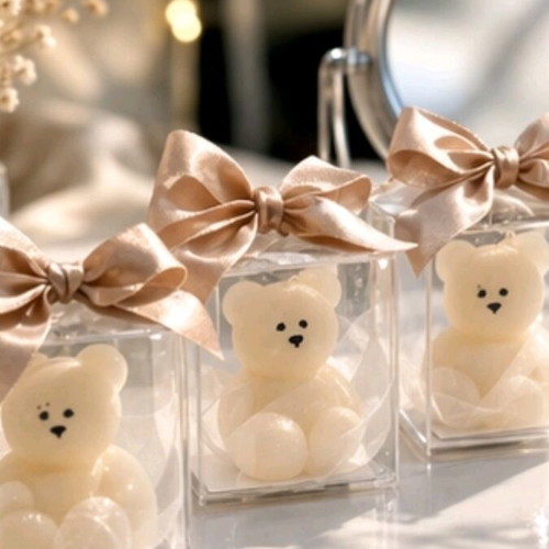 Bombonieres new, pack of 48 scented bear candles