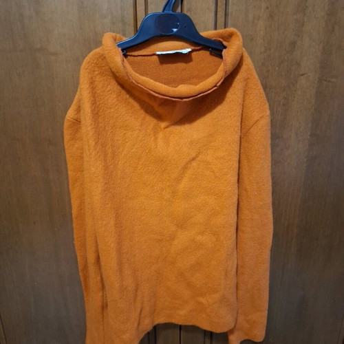 Woolen sweater orange like new, size S
