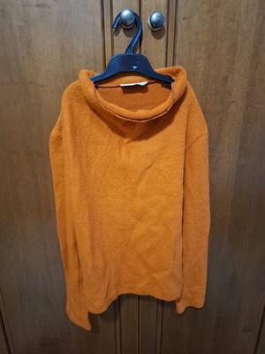 Woolen sweater orange like new, size S