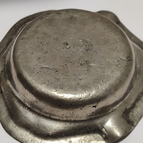 Tin ashtray used, collectible vintage, 12cm