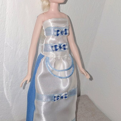 Hasbro Frozen Elsa doll with handmade dress