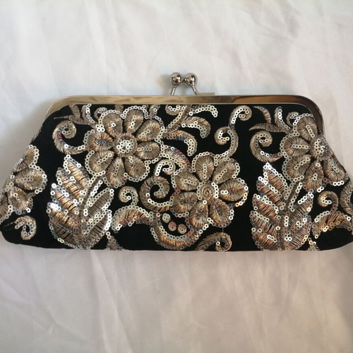 Elegant black clutch bag with sequins and floral embroidery, new
