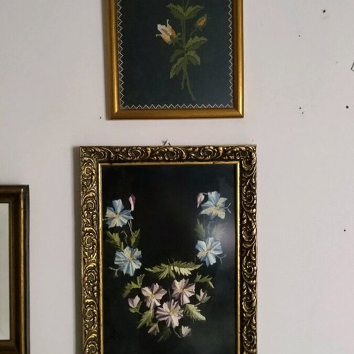 Set of embroidered frames like new, size 35x25 and small 27x20