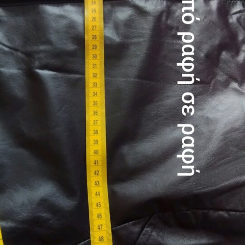 Leather men's jacket size medium like new, black