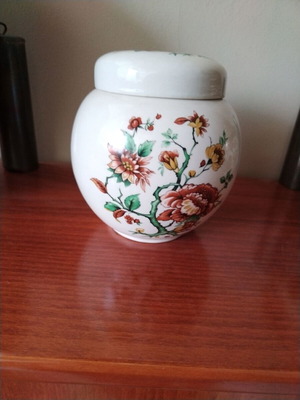 Decorative English porcelain vase with handmade painting like new