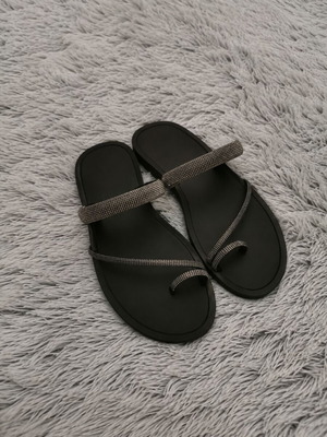 Women's black sandals with rhinestones like new, size 39