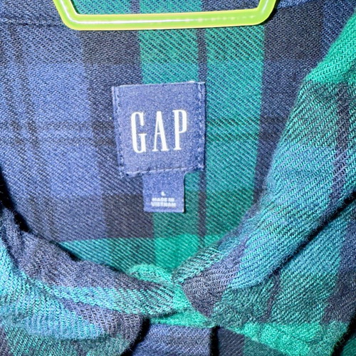 Gap women's shirt like new, size L, multicolored