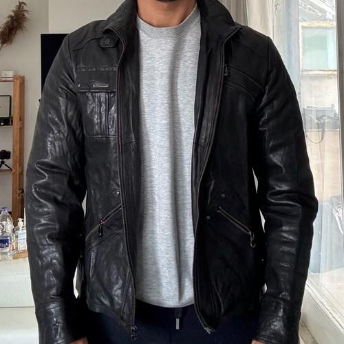 Motorcycle leather jacket size L-XL like new