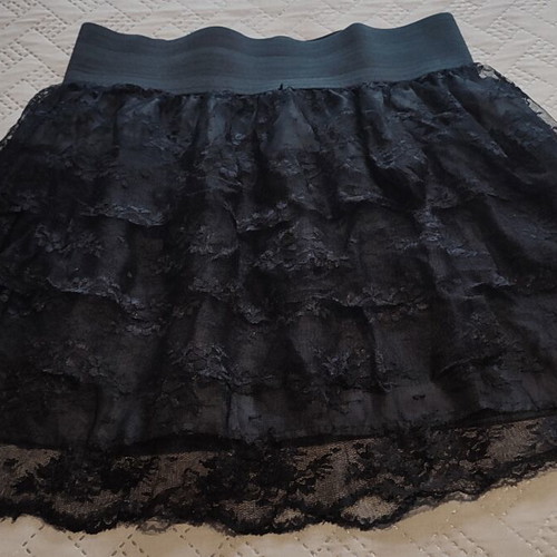 Mini lace skirt black, like new, size L