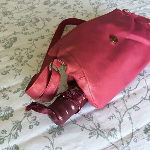 Women's fuchsia shoulder bag, faux leather with secret umbrella pocket
