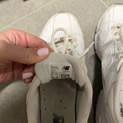 New Balance 530 athletic shoes like new, size 38, white