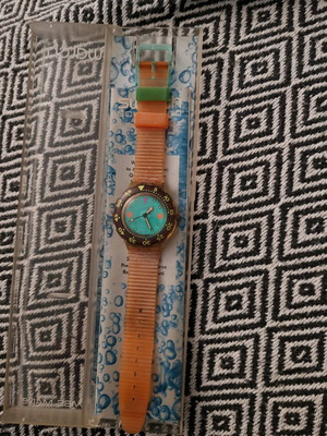 Swatch Scuba 200 Medusa watch like new, collectible 90s model