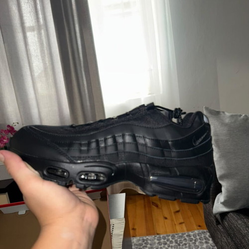 Nike Air Max 95 sneakers brand new, size 42, black