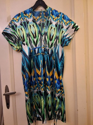 Zara dress colorful short-sleeve like new, size S
