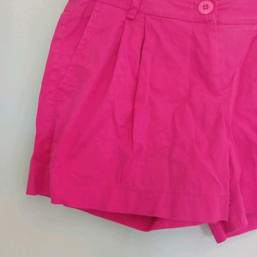 Maki Philosophy shorts size M like new, pink fuchsia