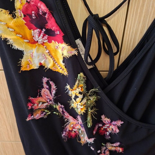 Bill Cost Wrap Top Black Like New