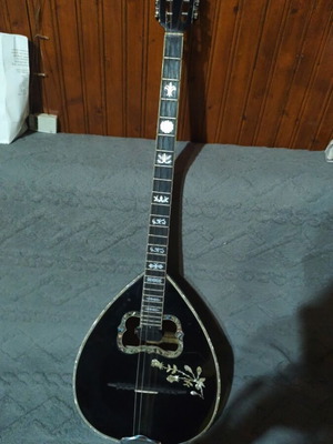 Bouzouki