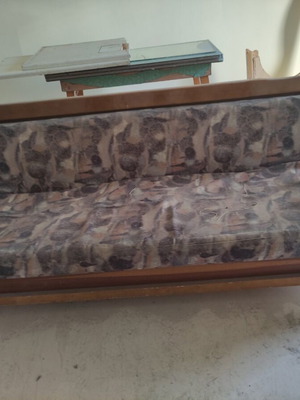 Sofa (Μπαλοντίβανο) used
