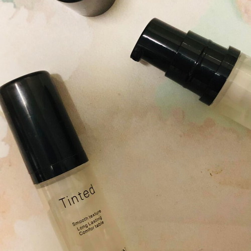 Set of 2 Blue Thin Tinted Face Primers used, 6 ml each