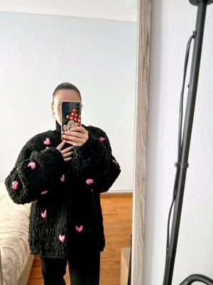 Handmade knitted puffy cardigan with hearts, new, black size L