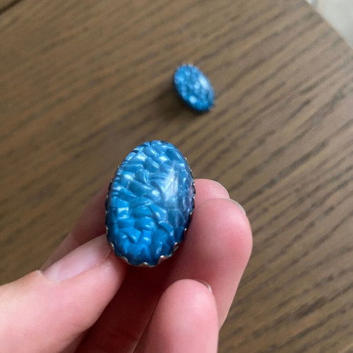 Set of 2 vintage clip-on earrings like new, blue and gold