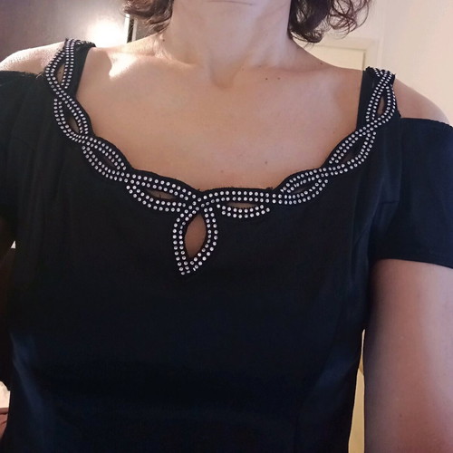 Dress like new, size 44, elastic fit