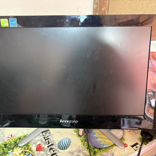 Lenovo C340 All-in-One 20” used, screen needs repair