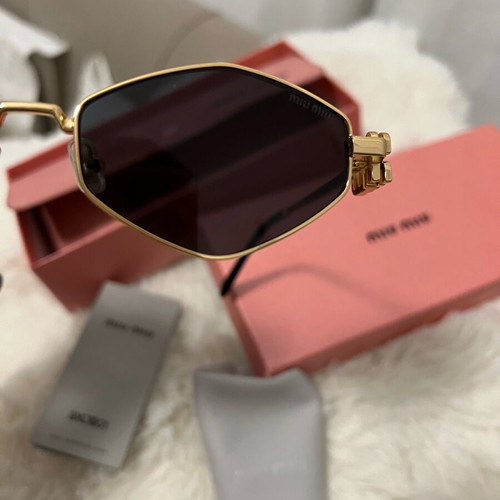 Sunglasses new, black and yellow