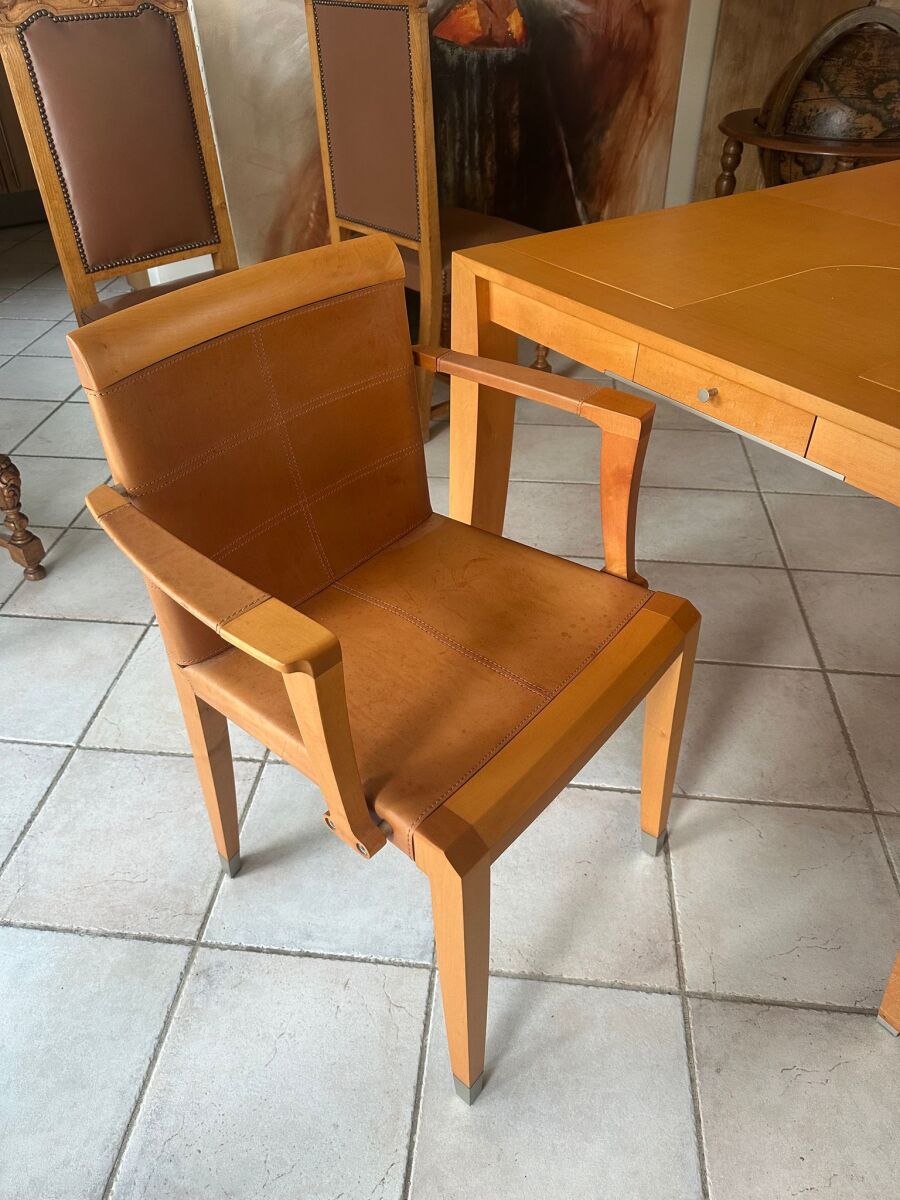 Giorgetti dining set designed by Chi… - € 3.500,00 - Vendora.cy