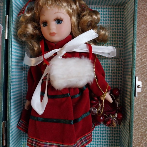 Victoria porcelain doll like new, limited edition with certificate