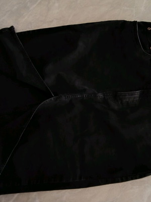 Φούστα Zara midi XL μεταχειρισμένη, μαύρη, ως το γόνατο