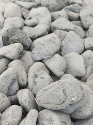Dark Pebbles 3-6cm in Perfect Condition