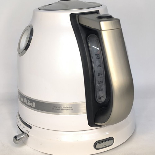 KitchenAid Artisan 5KEK1522 kettle like new, white