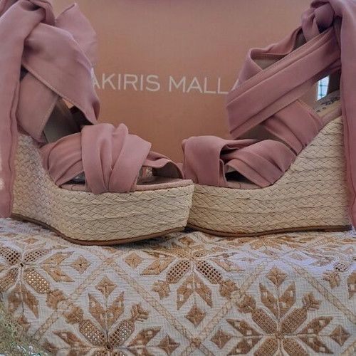 Tsakiris Mallas platform sandals like new, beige and pink, size 37