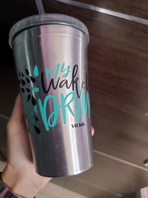 Stainless steel cup with straw Vicko like new