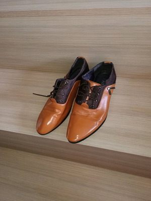 Women's shoes used size 38.5 beige and brown
