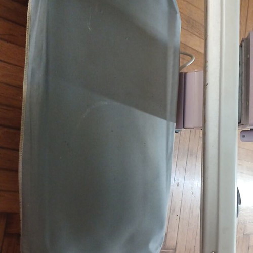 Singer ironing press like new