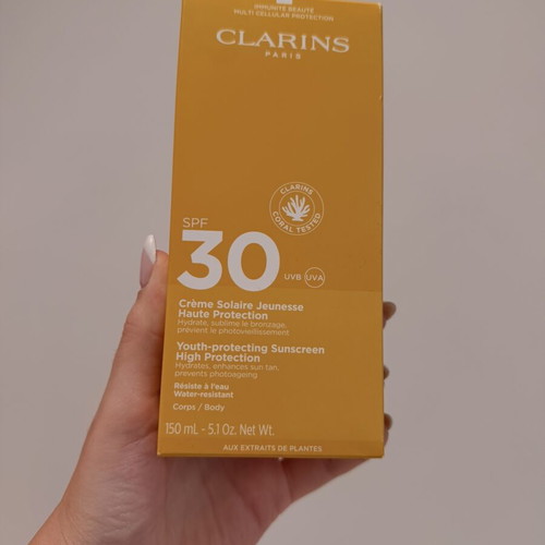 Clarins Youth-Protecting Sunscreen Body SPF 30, 150ml
